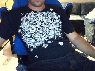 LiveYourDreams live webcam thumbnail