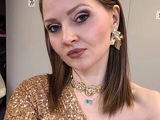 Liza__Evans live webcam thumbnail