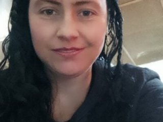 LizzandAlyz live webcam thumbnail