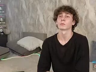liam_wins live webcam thumbnail