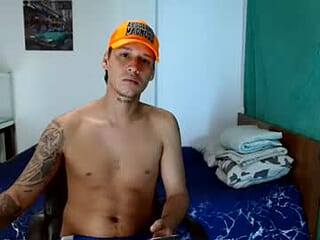 liamm_brown live webcam thumbnail