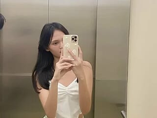 liilysy live webcam thumbnail