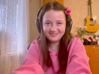 lilijohansen live webcam thumbnail