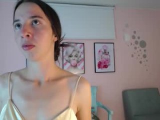 lilly_steffen live webcam thumbnail