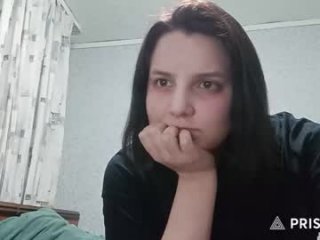lily_tape live webcam thumbnail