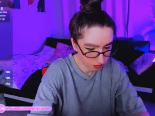 lily_xbaby live webcam thumbnail