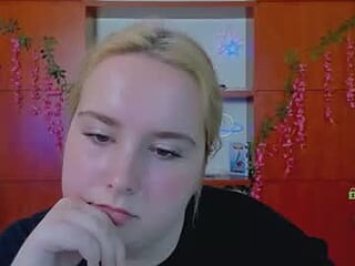 linda_lynx live webcam thumbnail