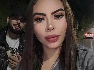 lindaandtony live webcam thumbnail