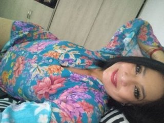 lindaesmeralda live webcam thumbnail