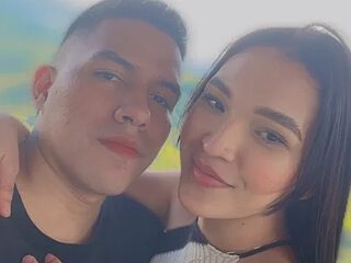 lisa_and_lian live webcam thumbnail