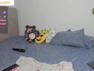 little__ammy live webcam thumbnail