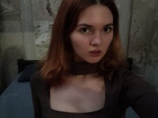 little_poetryyy live webcam thumbnail