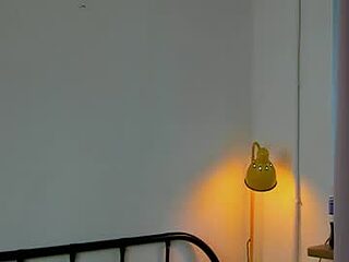 liyaflyhigh live webcam thumbnail