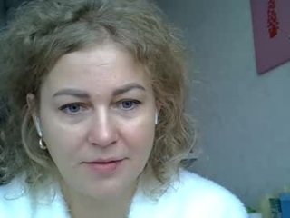 lizy_frau live webcam thumbnail