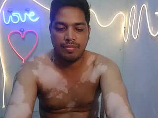 lizzy_955413 live webcam thumbnail