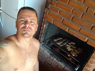 LOIROGOSTOSO87 live webcam thumbnail