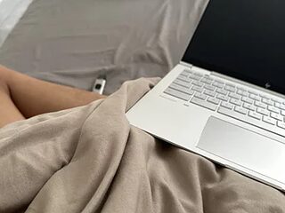 Loki_2k live webcam thumbnail