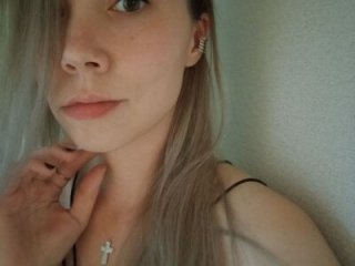 LolaKeyser live webcam thumbnail