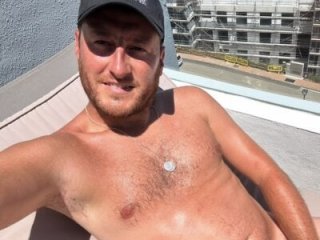 Londonlad818 live webcam thumbnail