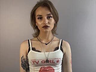 LonnieBamba live webcam thumbnail