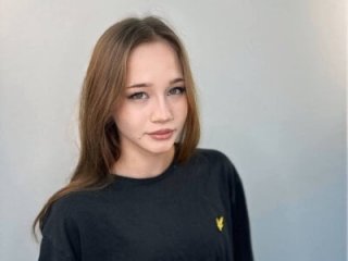 LorinaAbram live webcam thumbnail