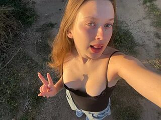 LoryMusetti live webcam thumbnail