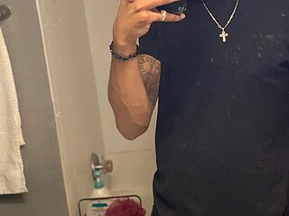 Loudpipes2144 live webcam thumbnail