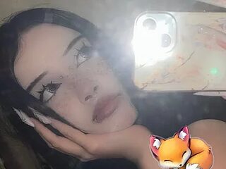 LouisePavlides live webcam thumbnail