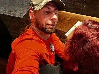 LoveGooroo87 live webcam thumbnail