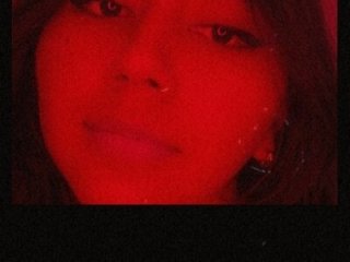 LoveLyy- live webcam thumbnail