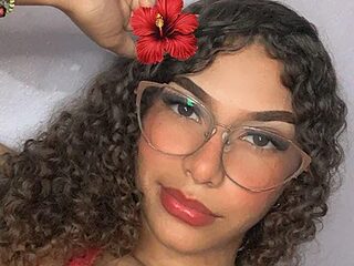 Lovee_Submiissive live webcam thumbnail