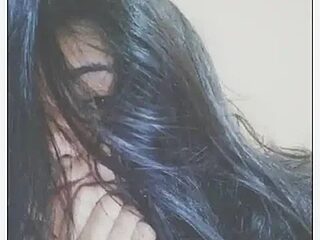 LovelyAuspices live webcam thumbnail