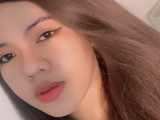 Lovely_Lunaxx live webcam thumbnail