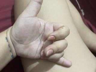 Lovely_apple19 live webcam thumbnail