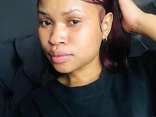 Loyal_Sashaa live webcam thumbnail