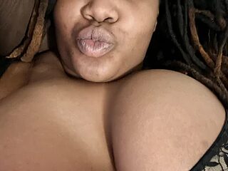 locsofchocolate live webcam thumbnail