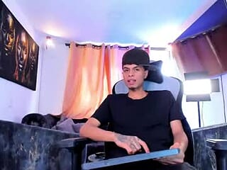 logan_crown live webcam thumbnail