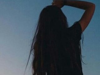 lola-__ live webcam thumbnail