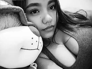 lolitas-02 live webcam thumbnail