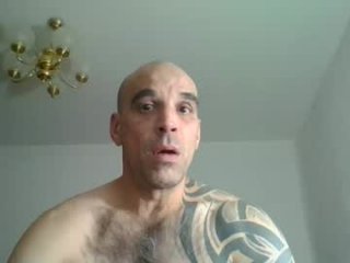 lolotatto live webcam thumbnail