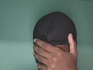 lonelyboy_alone live webcam thumbnail