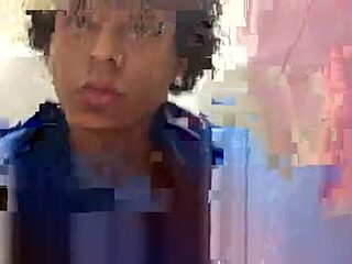 longblackguycam live webcam thumbnail