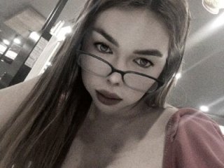 looking4_love live webcam thumbnail