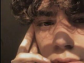 lorenzz122 live webcam thumbnail