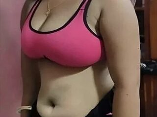 louise92 live webcam thumbnail