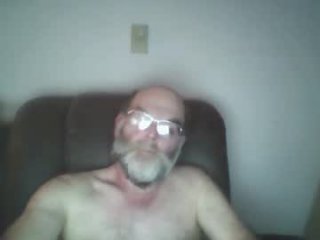 louism13 live webcam thumbnail