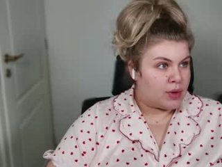 love_wiggy18 live webcam thumbnail