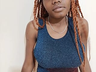 lovely_vee live webcam thumbnail