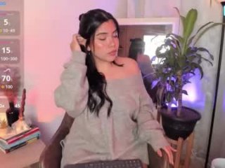 lovelygirl45 live webcam thumbnail