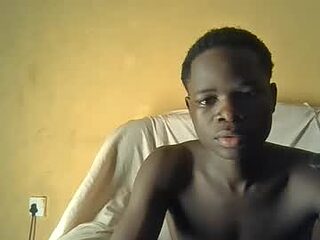 lovelyguy1111 live webcam thumbnail